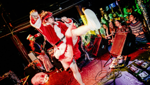 Image of J. Roddy Walston w/ guests